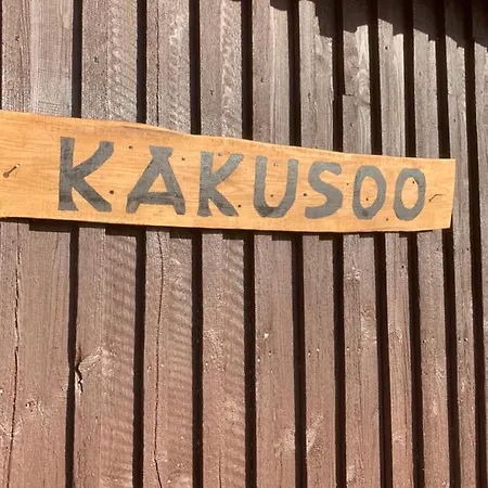 Kakusoo Ouemaja * Hanikase