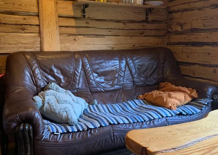 Kakusoo Ouemaja * Hanikase